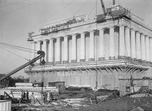 Lincoln Memorial under construction in 1911